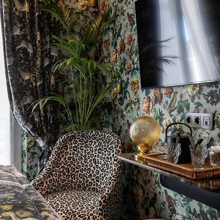 Hotel Ginette A La Folie & Spa Paris Exterior foto