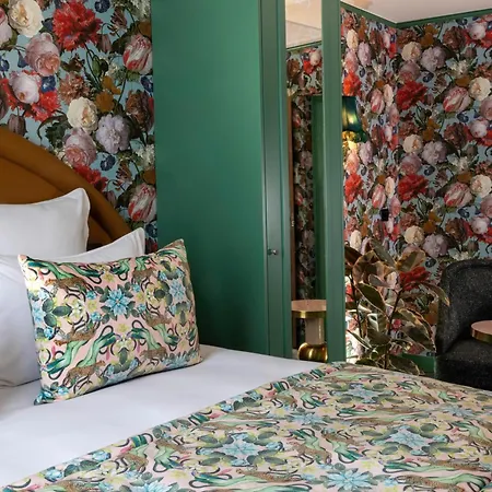 Hotel Ginette A La Folie & Spa Paris Exterior foto